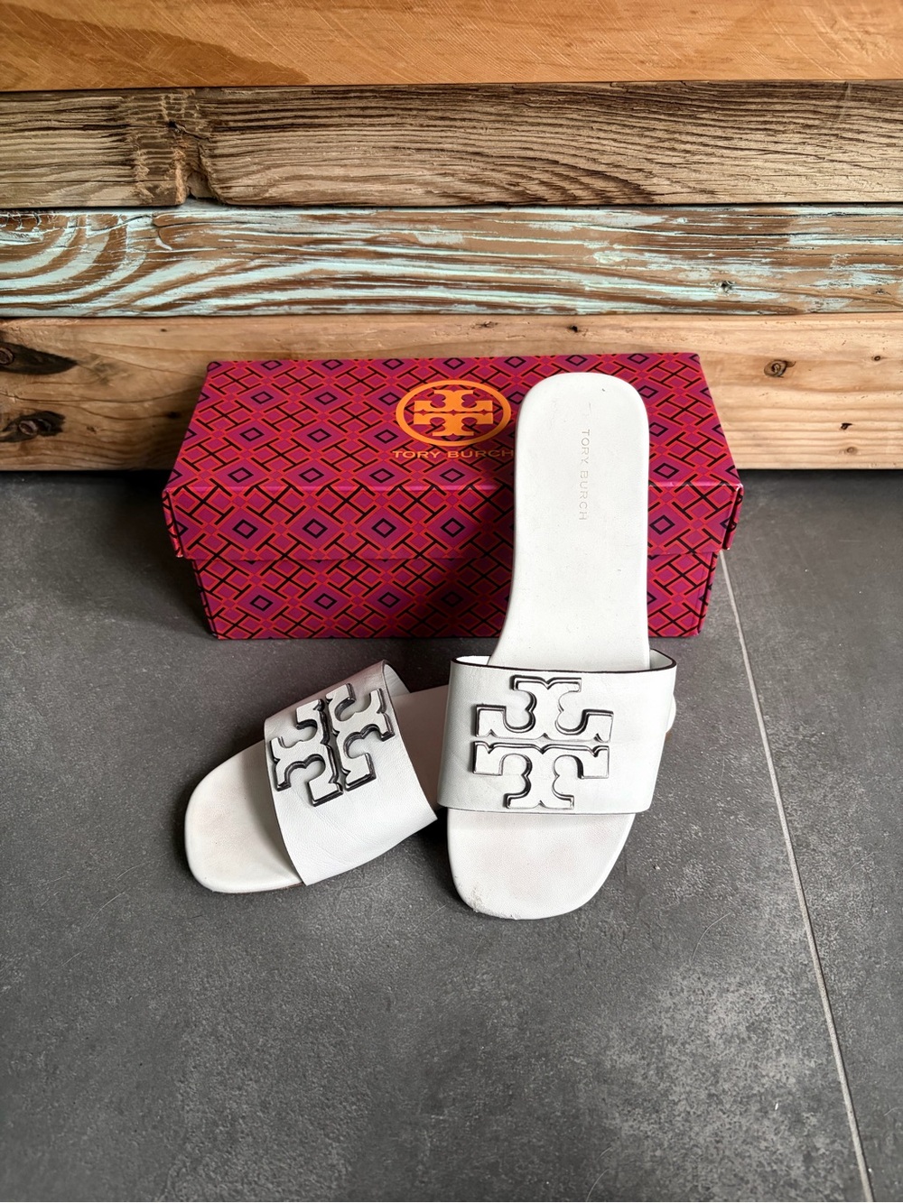 Tory Burch Double Stack Logo Ines Slide Gardenia Leather 6.5 Box Receipt